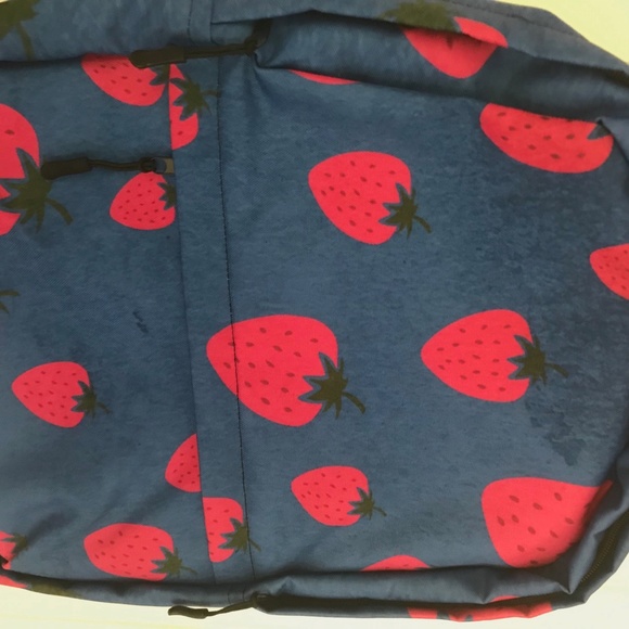 Sample! Amazing strawberry backpack with padding < main image 5